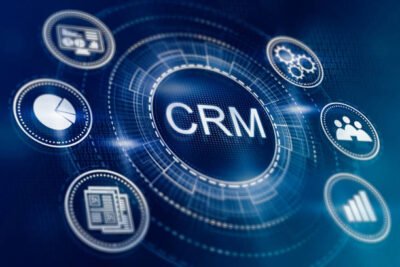 Entenda como a evolução do CRM está impulsionando a personalização no relacionamento com clientes e aumentando a fidelização em 2025.