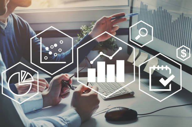 Entenda como a mentoria pode acelerar o crescimento de novos negócios, oferecendo direcionamento, networking e estratégias eficazes.
