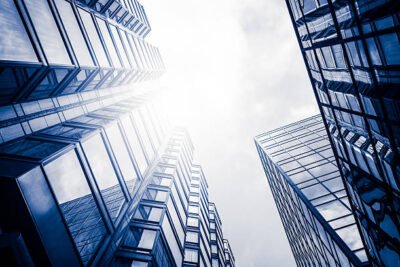 IA em conteúdos institucionais: entenda os riscos e limites! Garanta a segurança, ética e autenticidade da sua marca com o uso da Inteligência Artificial.