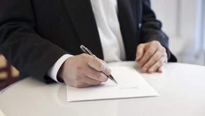 Quando a tradução juramentada é obrigatória em processos internacionais